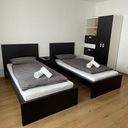 Renoviert, Modern Und Ruhig Leilighet Nürnberg Eksteriør bilde